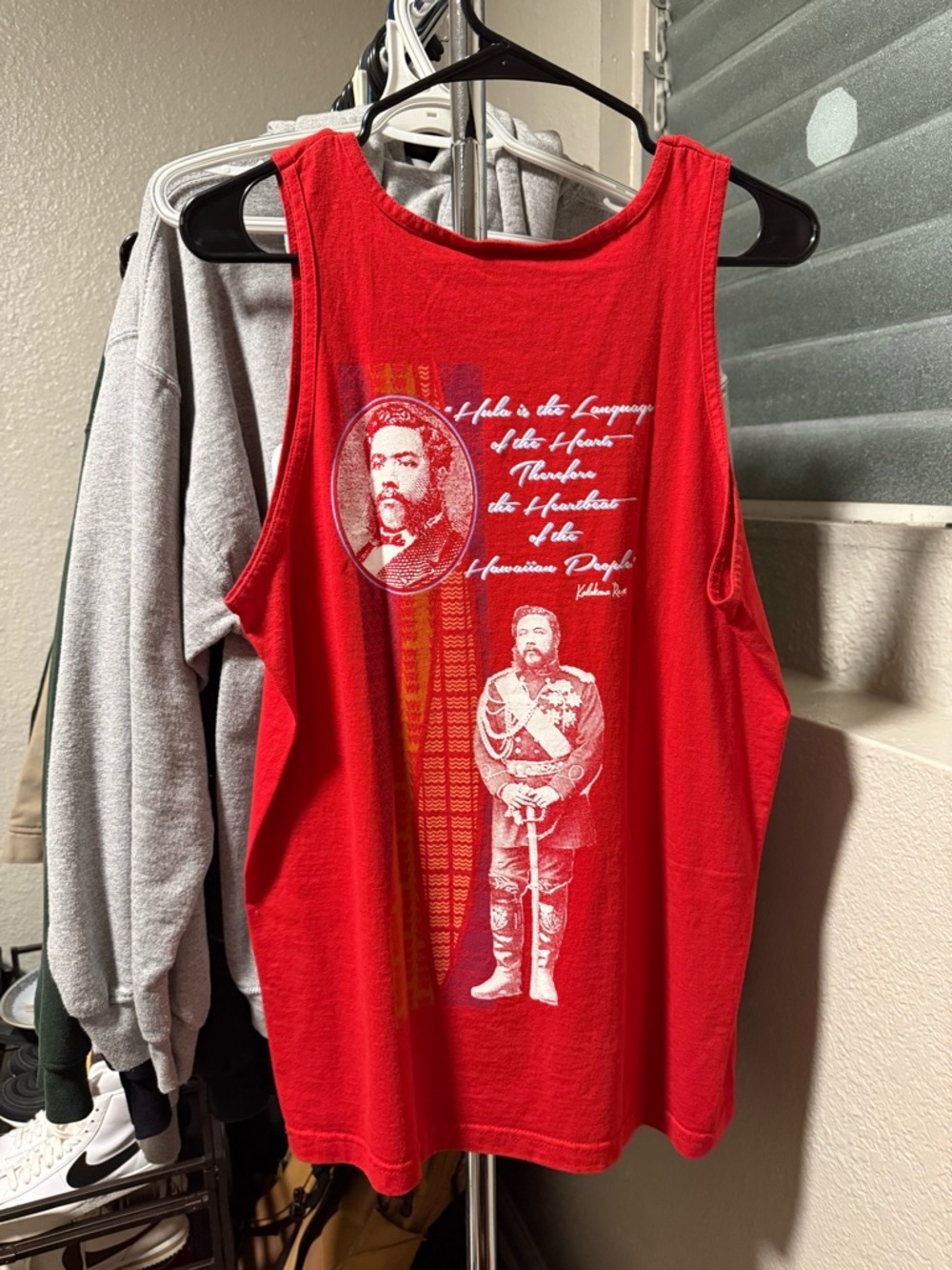 Merrie Monarch Tank 2015